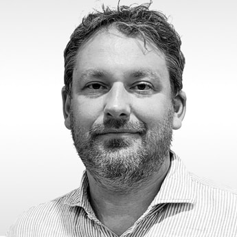 Ross POVEY portrait